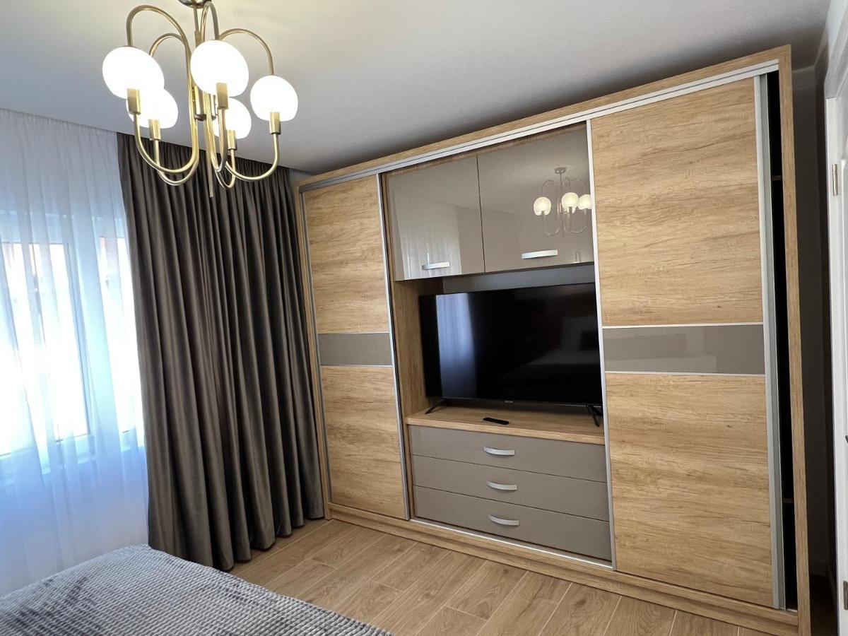 Luxury Apartment Centrul Vechi Curtea de Argeş Zewnętrze zdjęcie