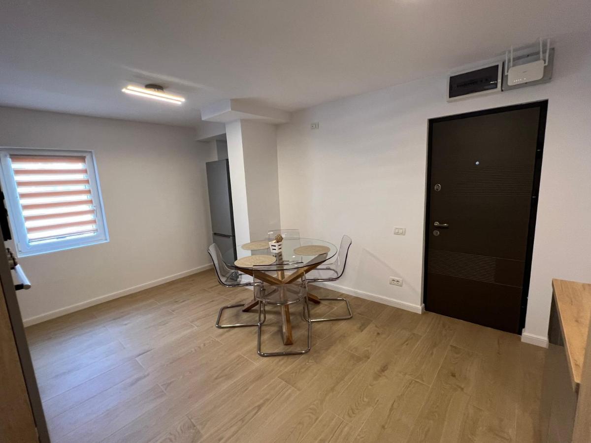 Luxury Apartment Centrul Vechi Curtea de Argeş Zewnętrze zdjęcie
