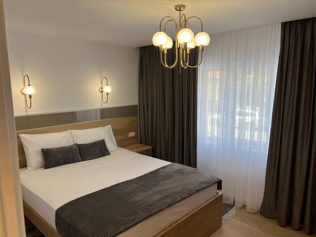 Luxury Apartment Centrul Vechi Curtea de Argeş Zewnętrze zdjęcie