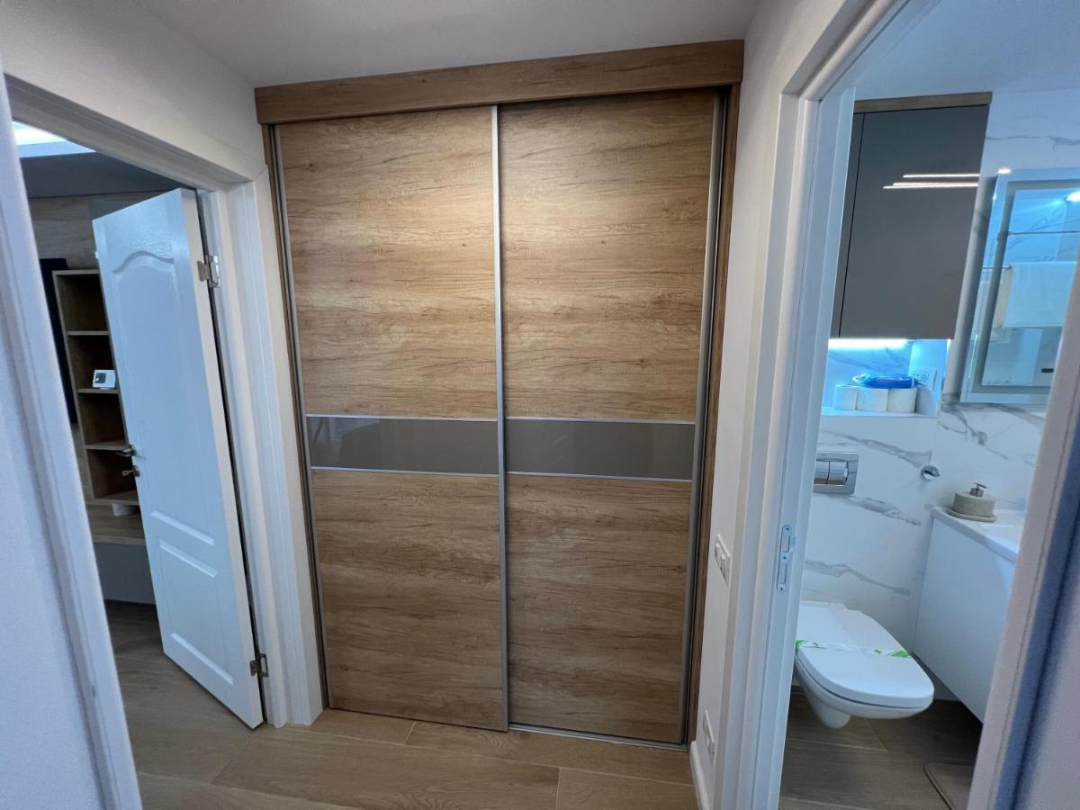 Luxury Apartment Centrul Vechi Curtea de Argeş Zewnętrze zdjęcie