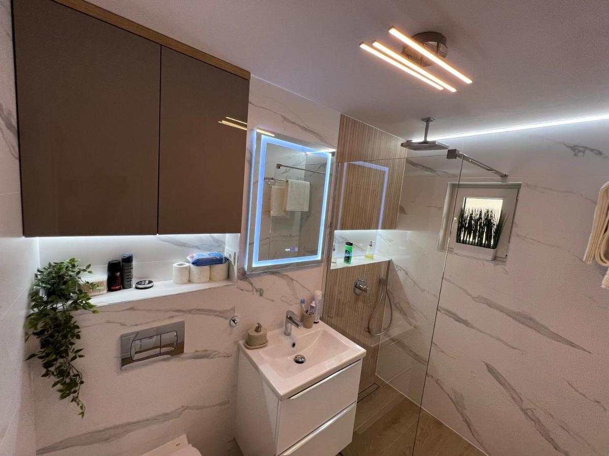 Luxury Apartment Centrul Vechi Curtea de Argeş Zewnętrze zdjęcie